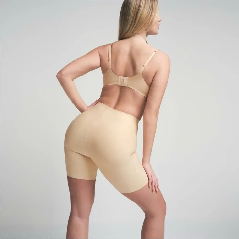 Skims Body Butt Enhancing Padded Short In Sand Size‎ 3X NWOT $108